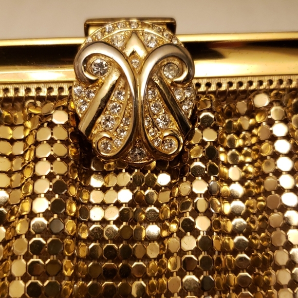Vintage 1930's Whiting & Davis Gold Mesh Rhinestone Ruffle Evening Bag - Picture 3 of 13